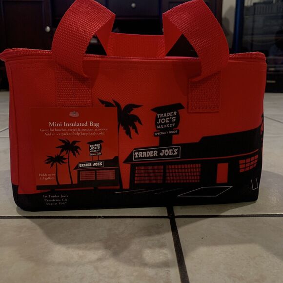 Trader Joe's Mini Insulated Bag Red 1.5 Gal NEW NWT - Picture 1 of 3